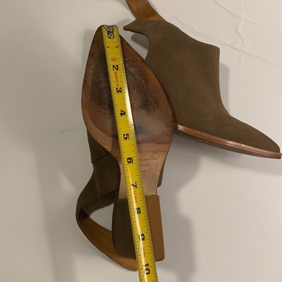 𝅺BETTYE Muller Olive Green Suede Heeled Booties Sling Back size 10M - Picture 16 of 17